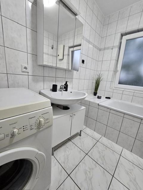 M&L Wohnen 2 Apartment Есен Екстериор снимка