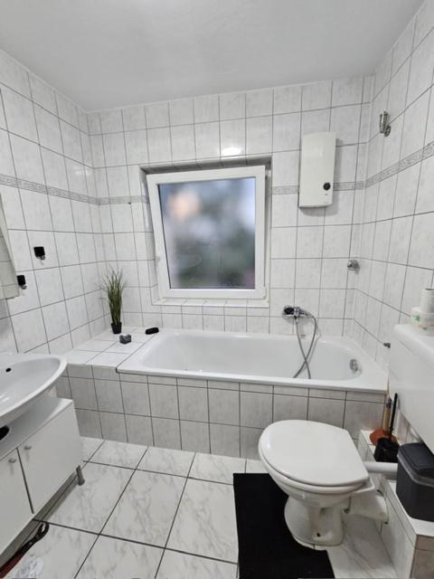 M&L Wohnen 2 Apartment Есен Екстериор снимка